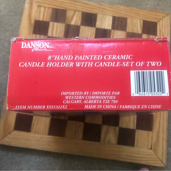 Hand Painted set of 2qty -8” Ceramic Santa Candle holders - lovely little detail - Picture 14 of 16